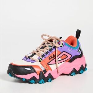 Oakmont Tracer Sneakers